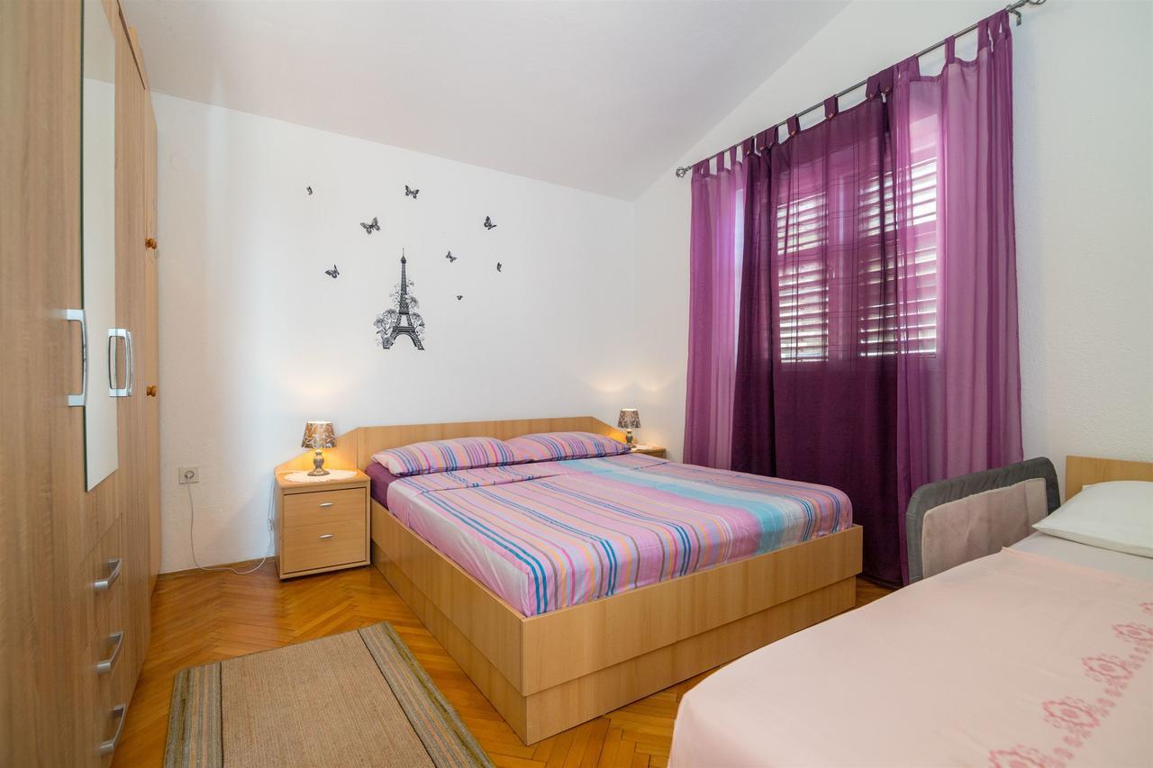 Apartments Tolj 伊格拉恩 外观 照片